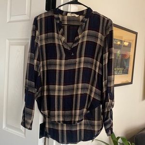 Miss Daisy long sleeve flannel shirt 😍